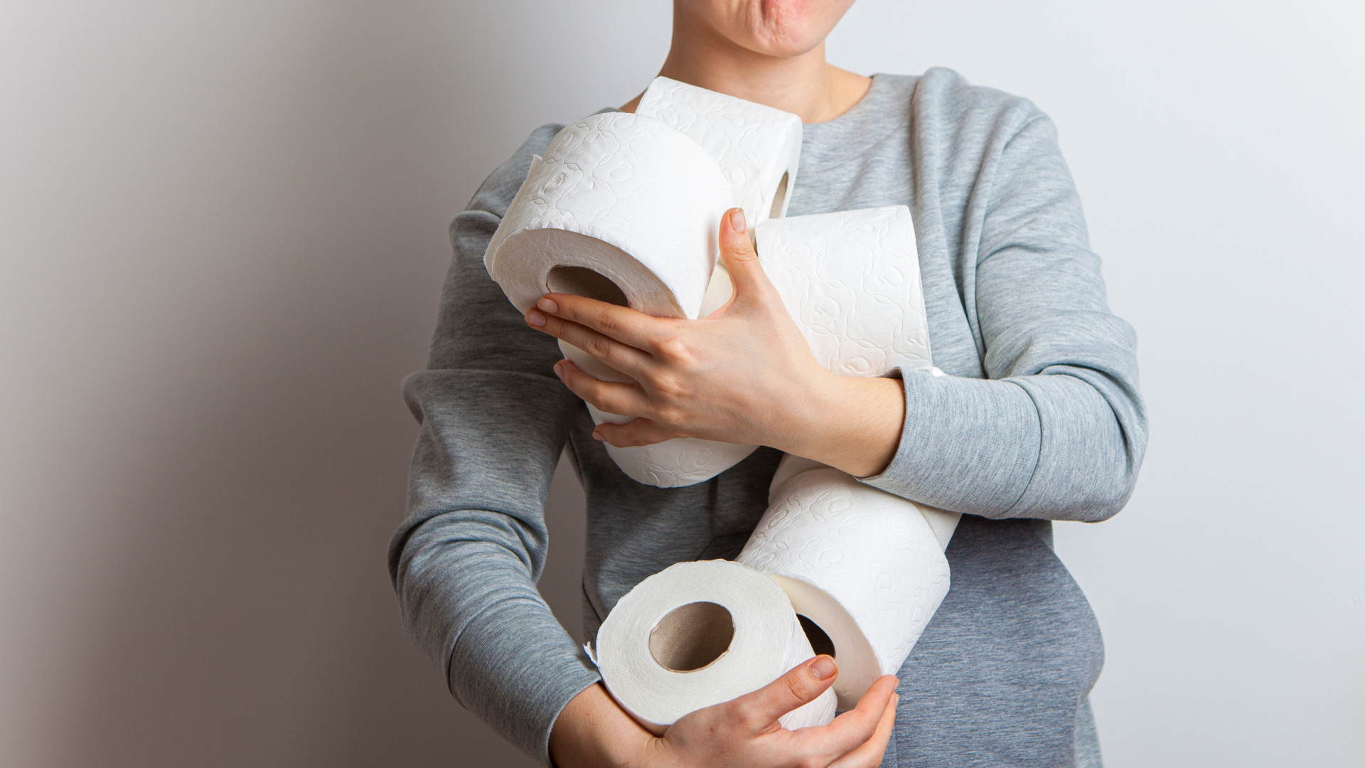 Colocar papel higiénico na geladeira só traz vantagens. Descubra quais