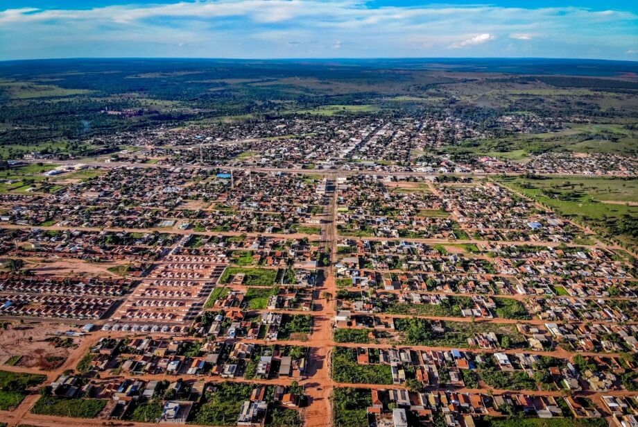 Ribas do Rio Pardo gerou 6 mil empregos e ganhou 9 mil habitantes, mas precisa de 6 mil casas