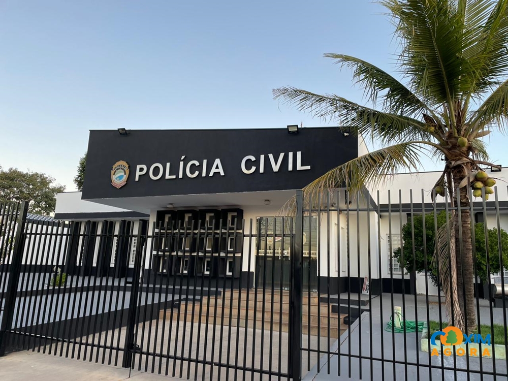 Em Silviolândia, mulher ameaça o companheiro com facas por não aceitar fim do relacionamento