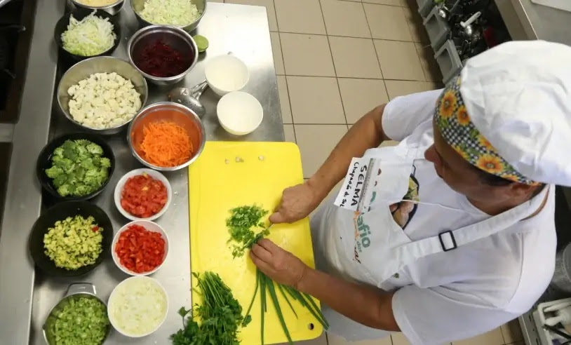 Profissionais de Coxim e mais 26 municípios participam do 2º Desafio Estadual das Merendeiras realizado pelo Sebrae