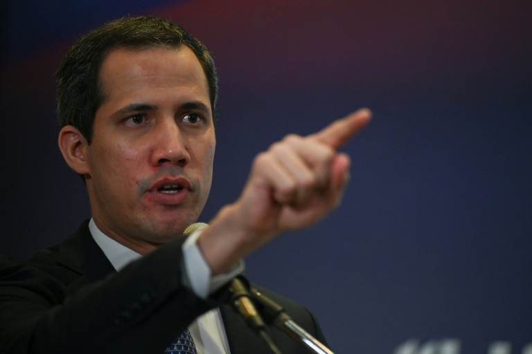 Venezuela emite mandado de prisão contra Guaidó