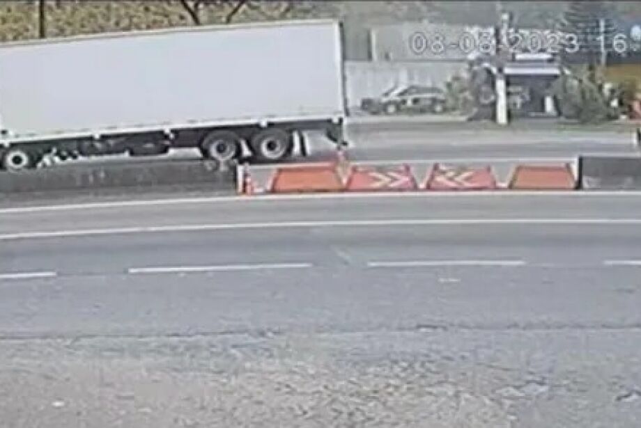 Caminhão com maconha escoltado por policiais do RJ saiu de Campo Grande