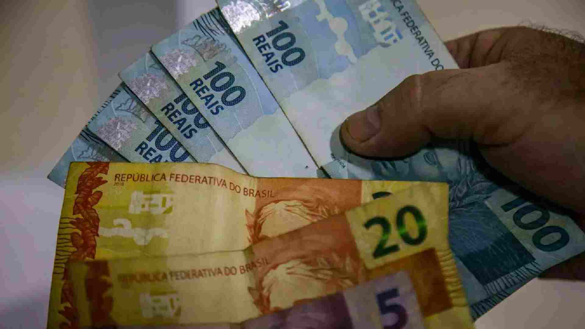 Com Riedel de folga, servidores estaduais de MS passam virada de ano sem salário de dezembro