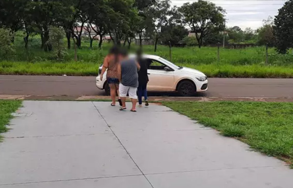 Menina de 11 anos é abusada por amigo da família durante festa