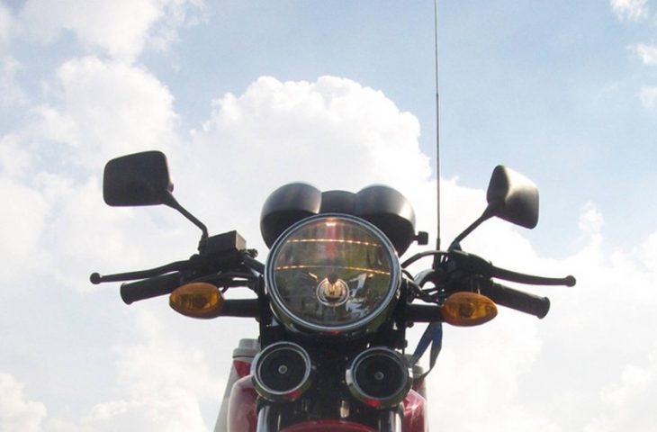 Antena corta pipa é recomendada pelo Detran para prevenir acidentes com motociclistas