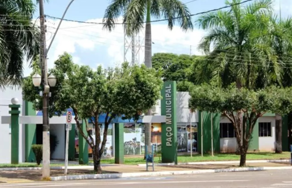 Ex-secretário é investigado após 20 atestados médicos falsos