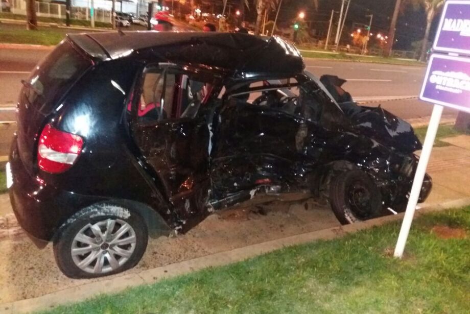 Juiz dá 48h para médico que matou advogada em acidente se apresentar no presídio