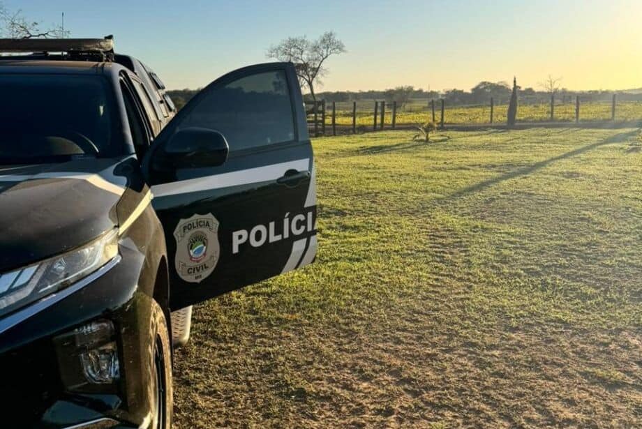 Acusado de perseguir a ex, homem é preso com armas e munições