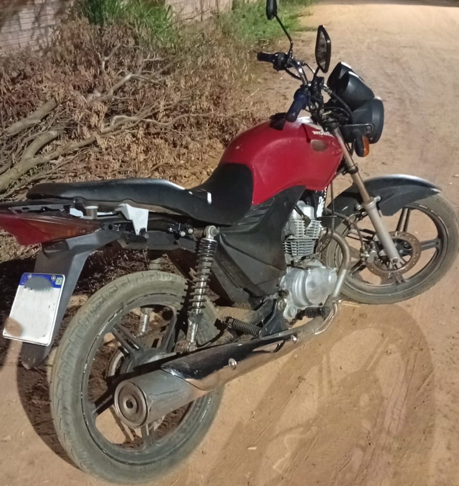 Dupla é presa após furtar motocicleta em Coxim