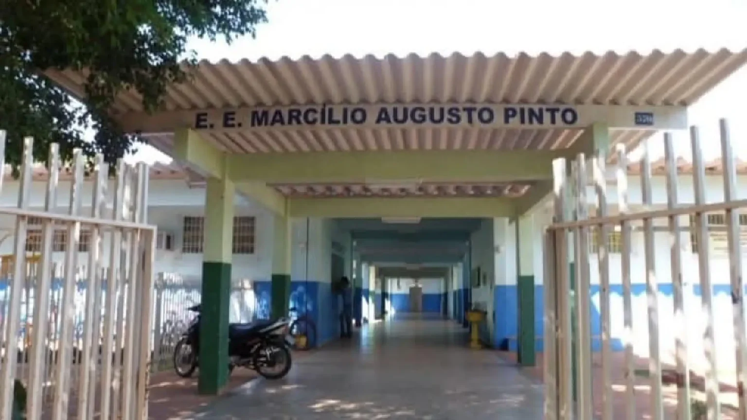 Adolescente esfaqueia garota de 12 anos dentro de escola estadual em MS