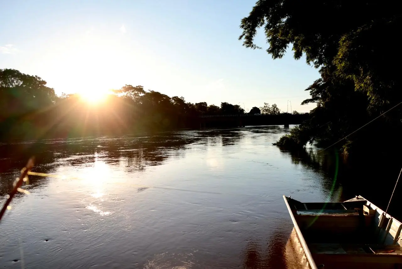 Corpo sem vida é encontrado boiando no Rio Aquidauana em Anastácio