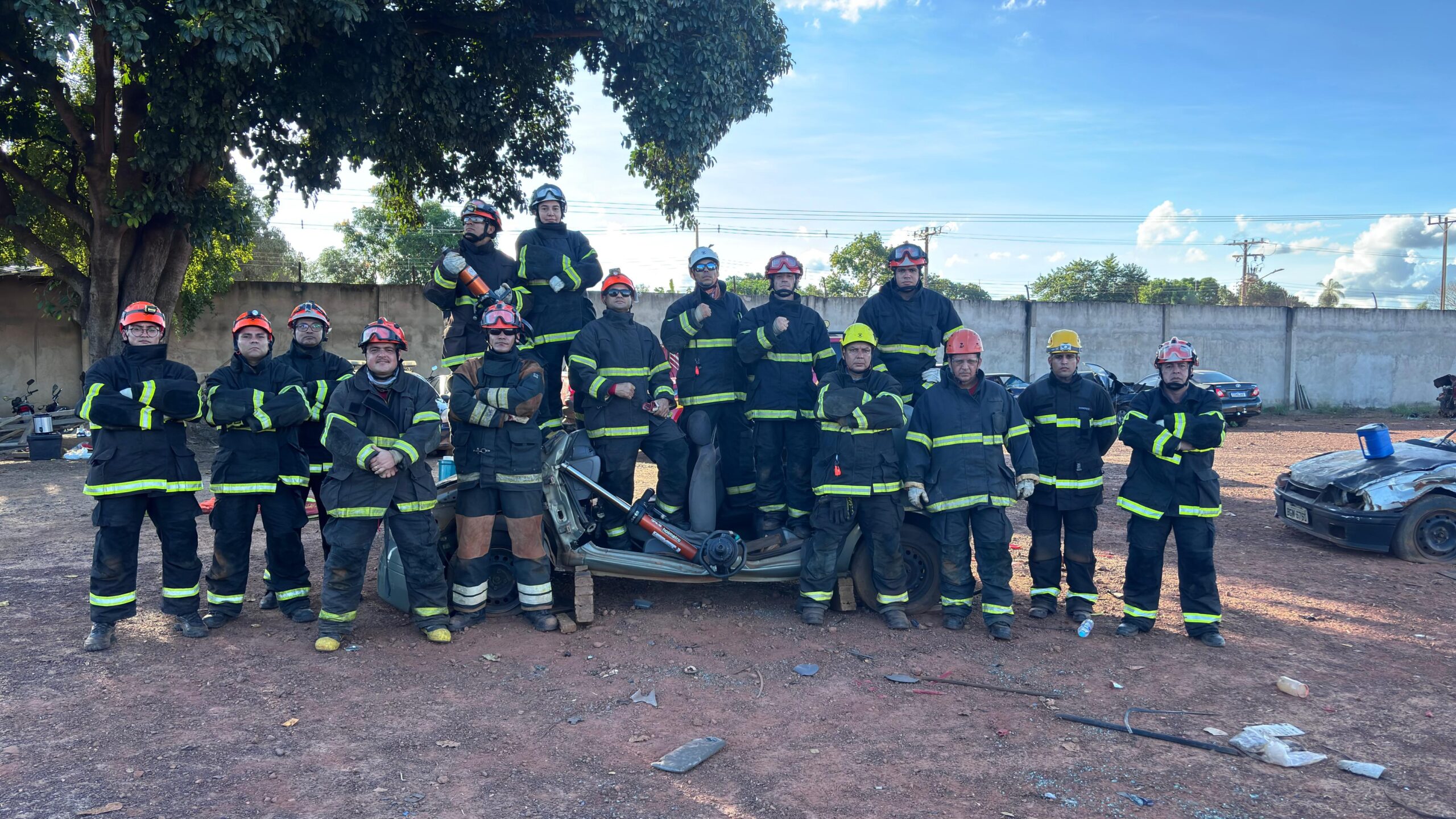Bombeiros de Coxim realizam curso de salvamento veicular leve para aprimorar atendimento à população