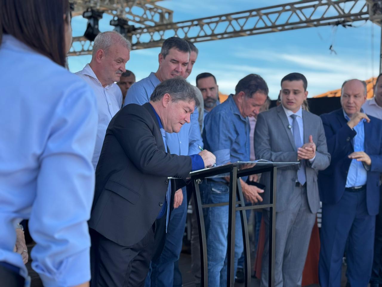 Coxim celebra 128 anos com entregas de obras e novos investimentos em infraestrutura, lazer e habitação