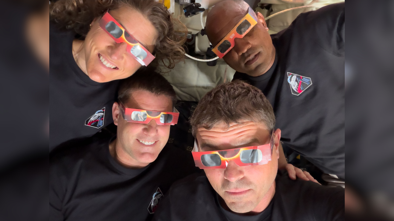 Artemis reentra hoje em chamas na Terra e com escudo à prova