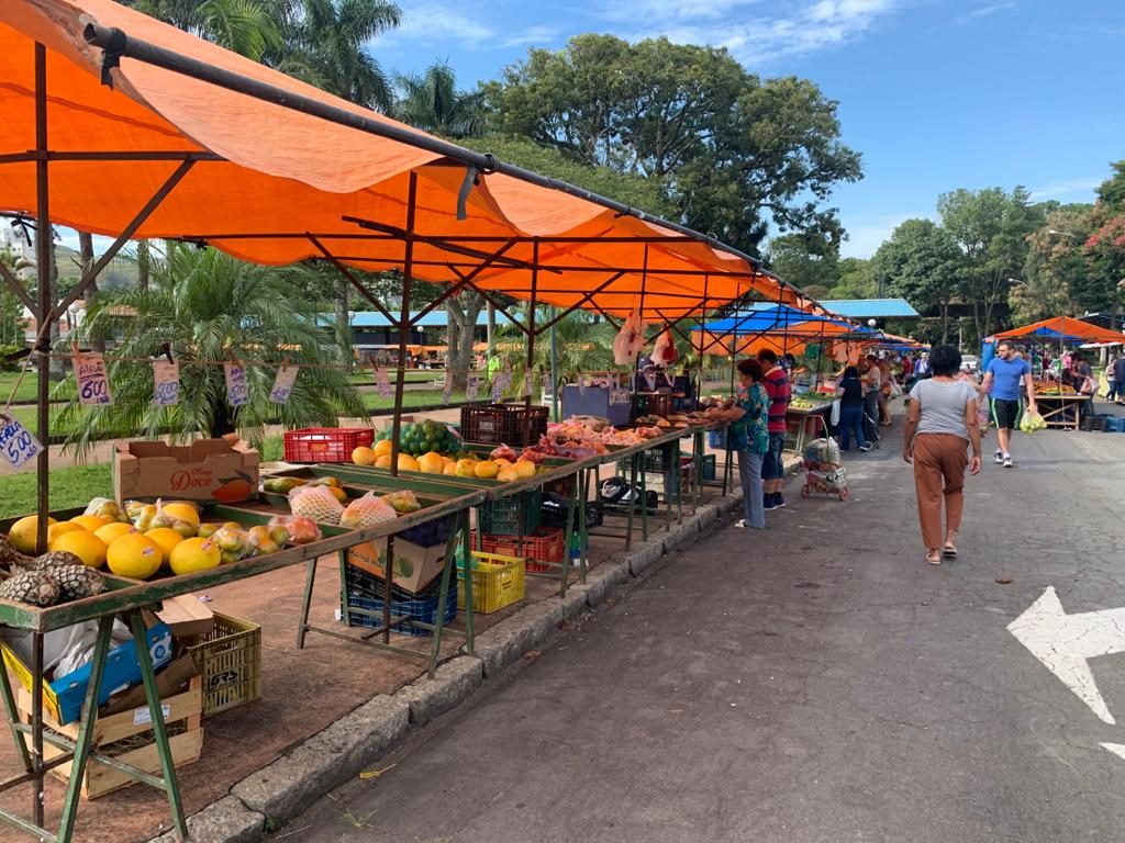 Proposta permite a feirante tradicional transmitir ponto a familiares