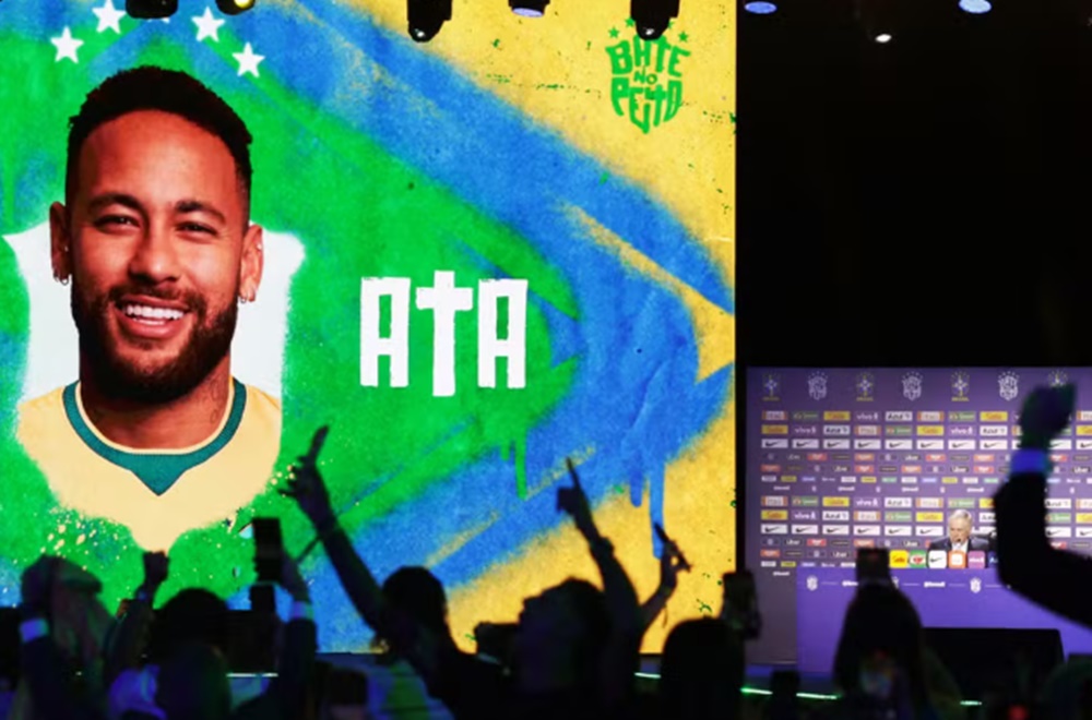 Panini vai atualizar figurinhas da seleção após convocação; veja quem entra e sai no álbum da Copa