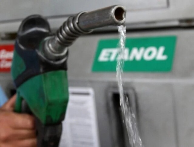 Governo estuda “amargar” etanol para frear consumo humano ilegal