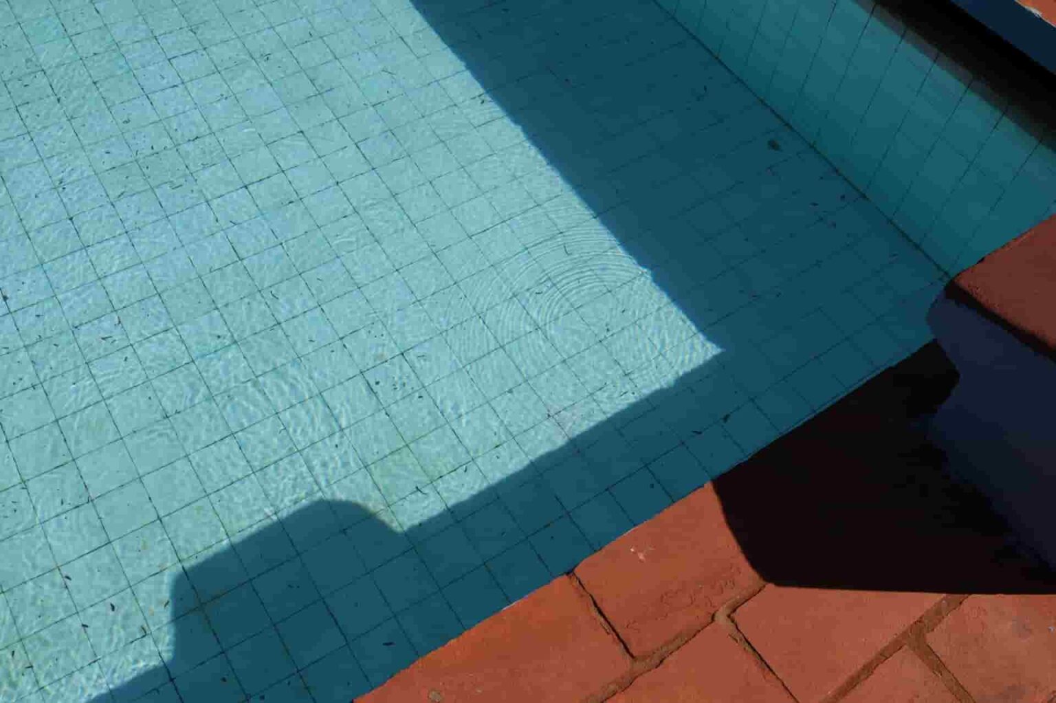 Adolescente morre após ser encontrado desacordado dentro de piscina no Parque Alvorada em Dourados