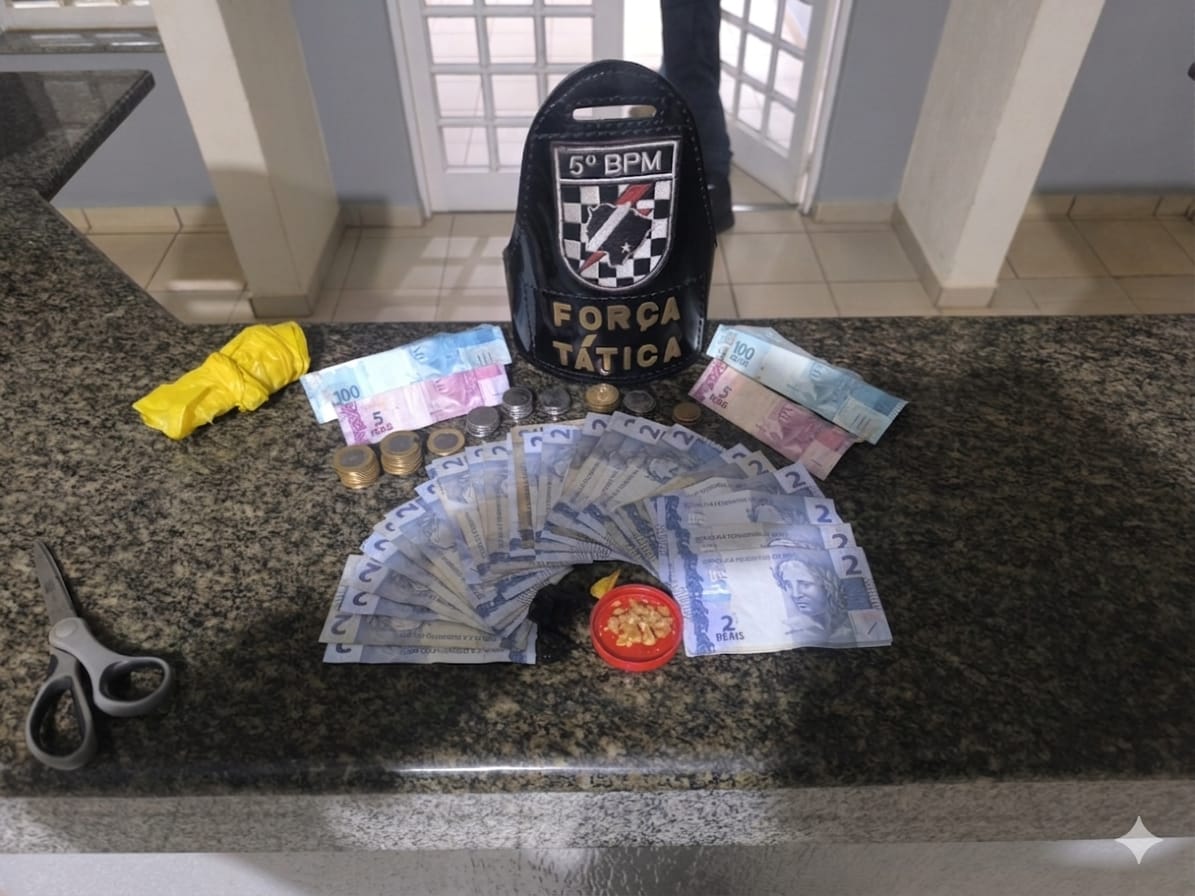Força Tática prende dois homens por tráfico de drogas em bar no bairro Piracema, em Coxim