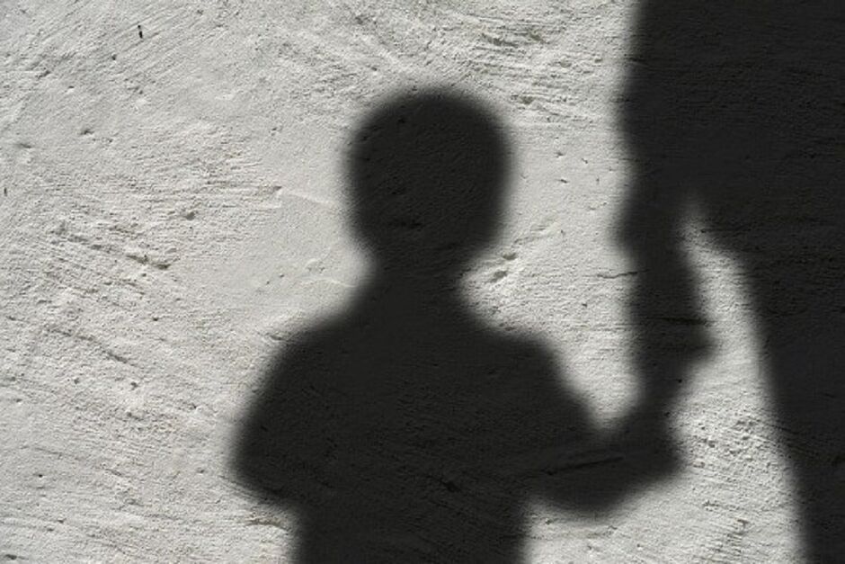Avô é preso suspeito de estuprar o neto de apenas 2 anos