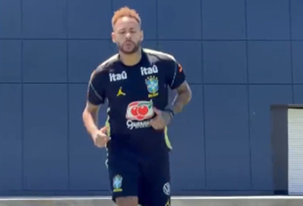 Neymar treina em campo com a Seleção pela primeira vez nos EUA