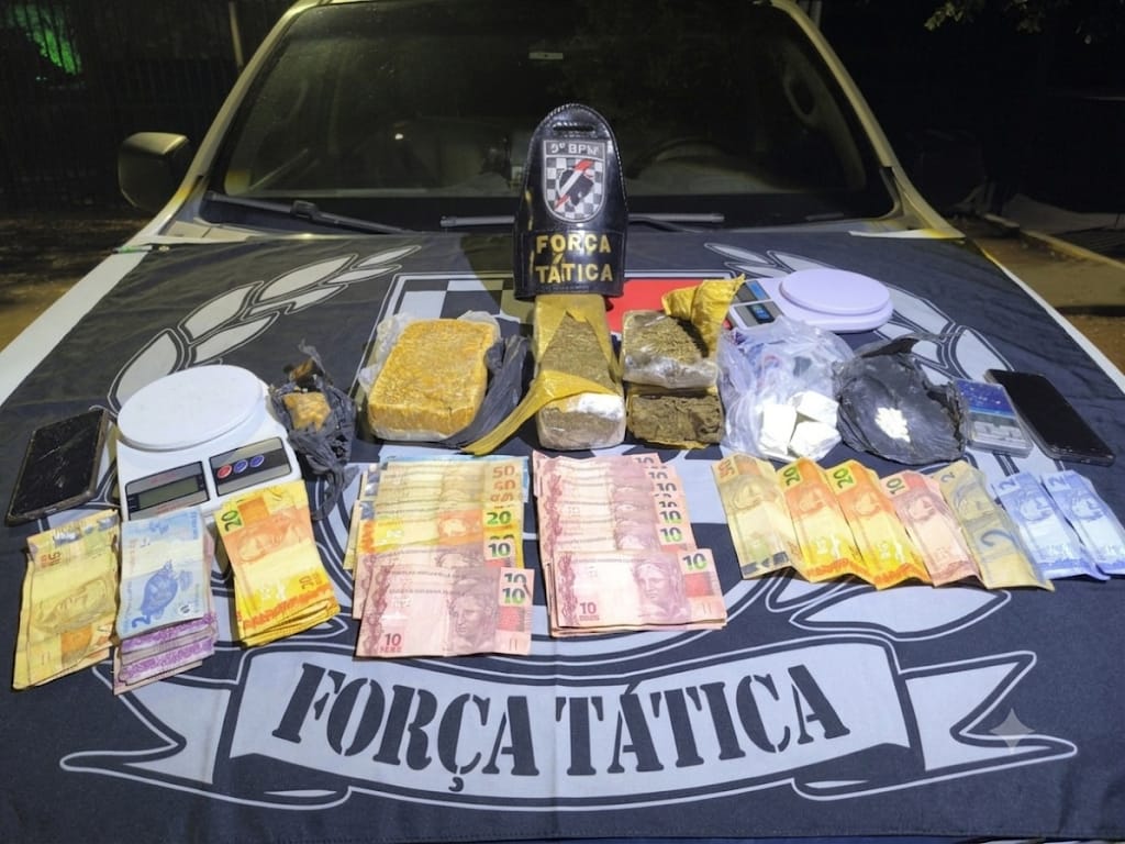 Força Tática apreende mais de 2 kg de drogas enterradas e prende duas mulheres por tráfico em Coxim