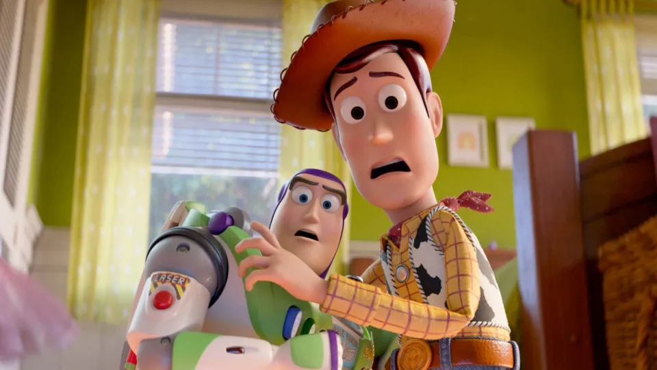 ‘Toy Story 5’ chega aos cinemas com reflexão sobre a infância moderna
