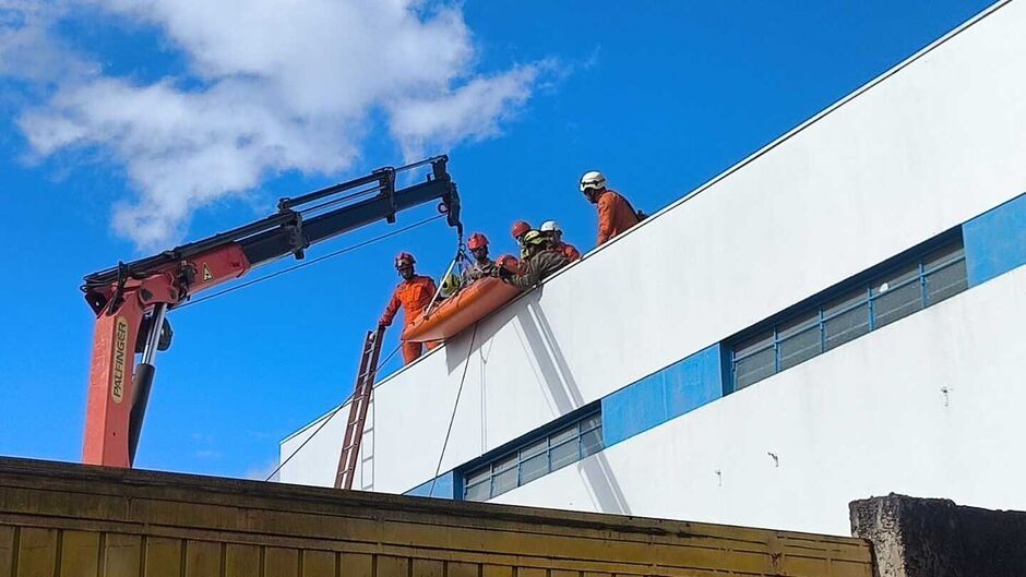 Trabalhador sofre choque elétrico e tem queimaduras graves em loja de Campo Grande