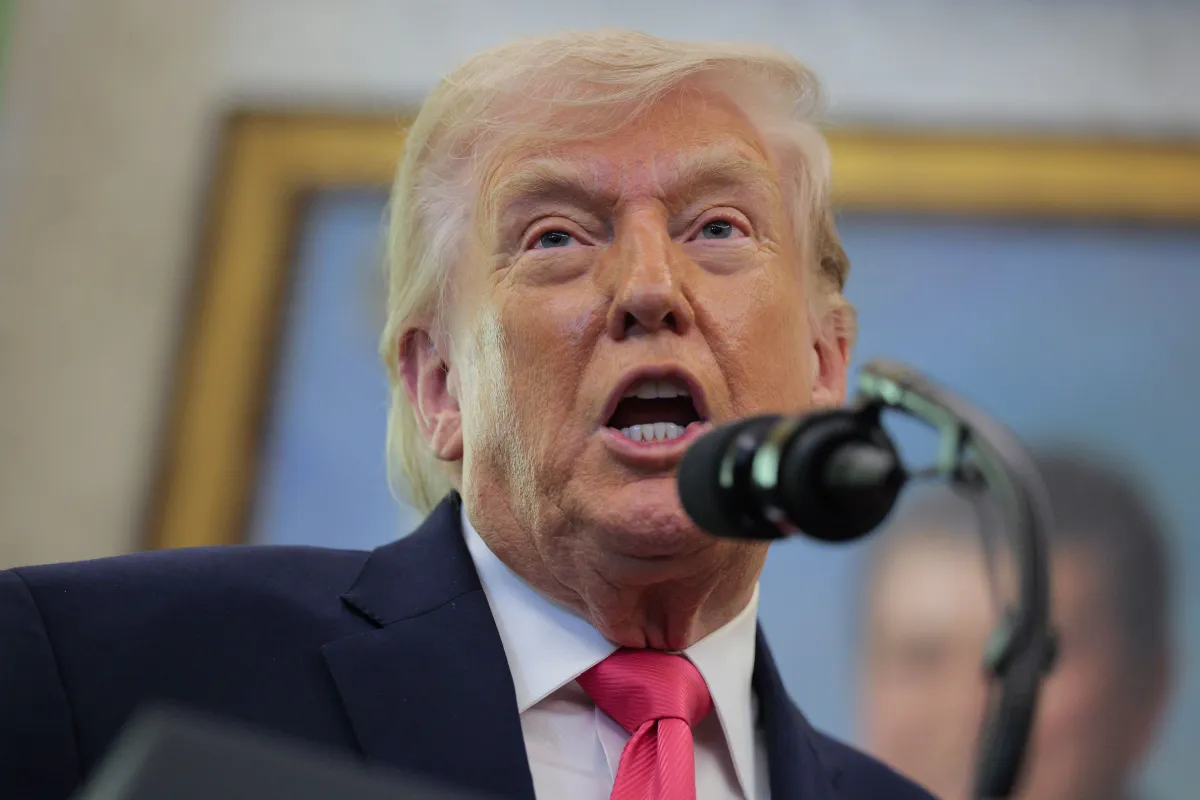 Trump sobre Irã: “Vamos atingi-los com muita força”