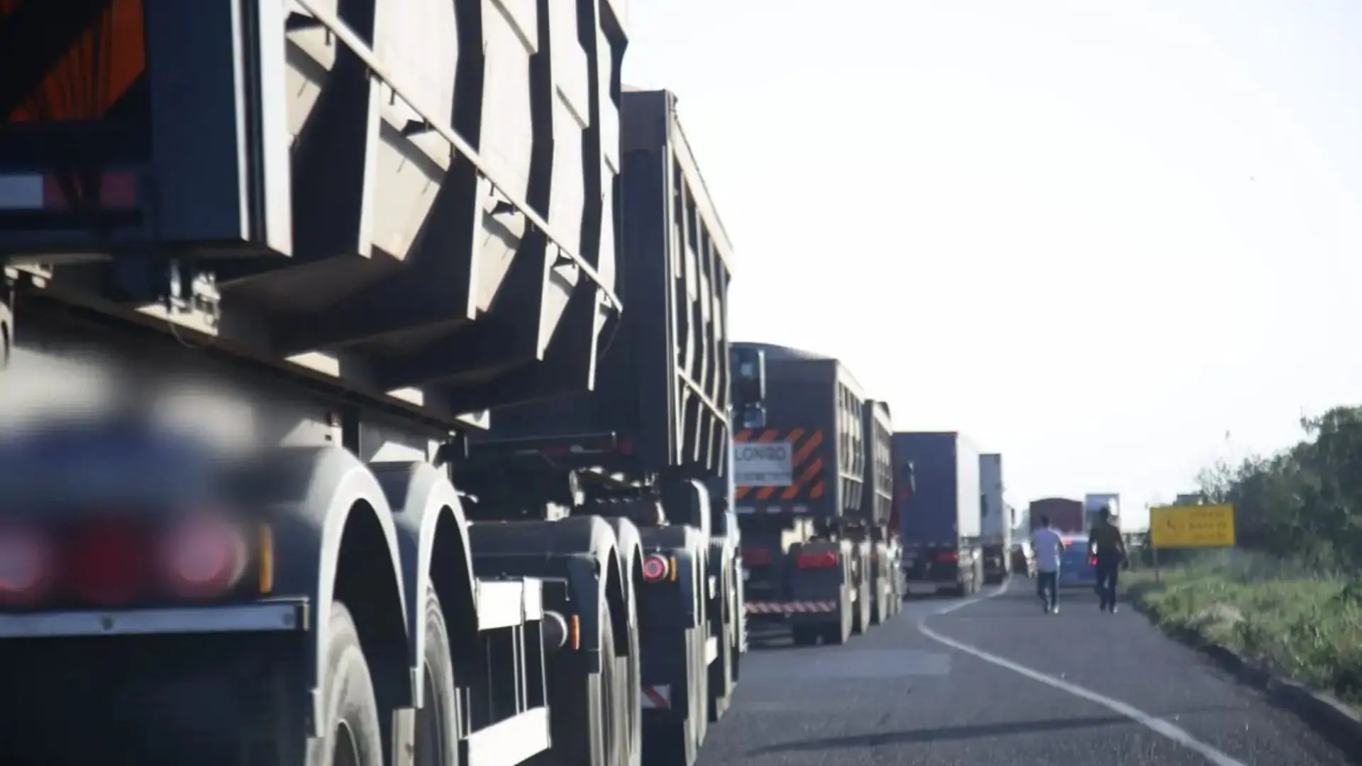 Caminhoneiros de MS devem aderir a greve geral caso MP do frete perca validade no Senado