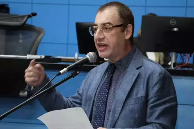 Justiça publica decisão para incluir Neno Razuk na lista da Interpol