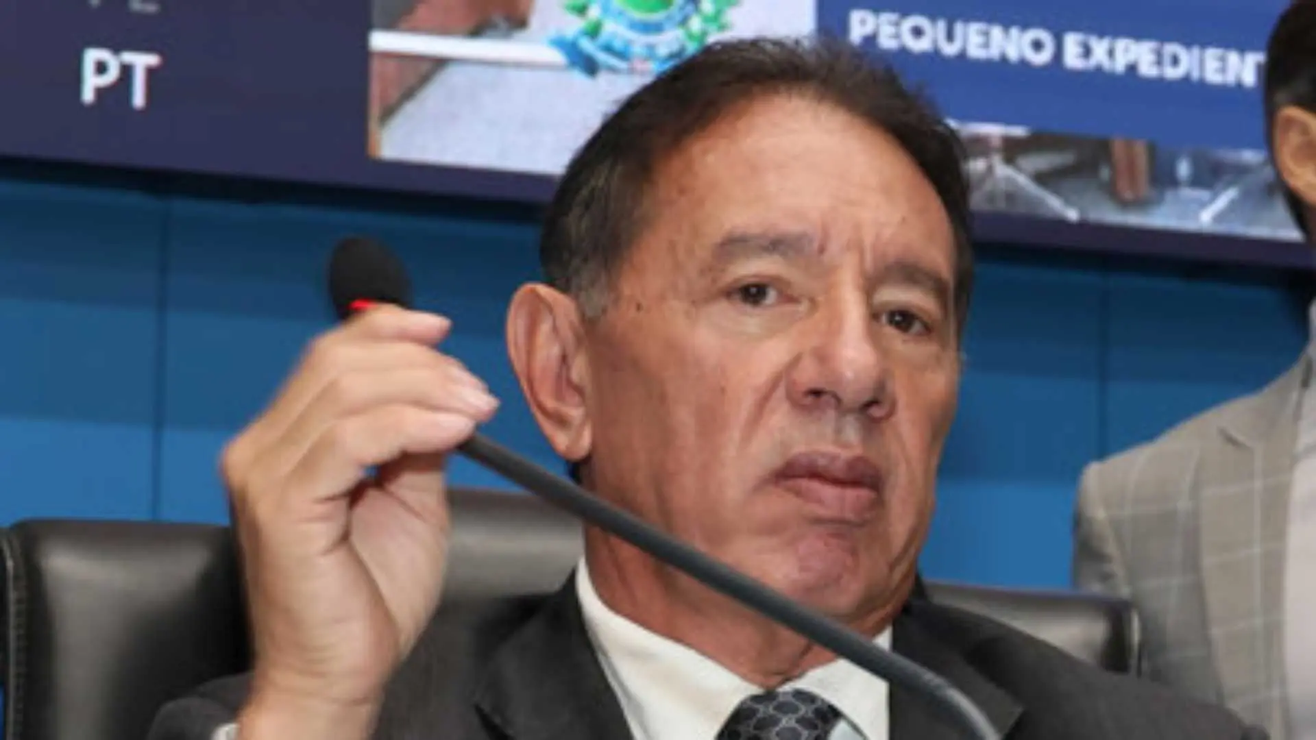 Sob gestão de Claro, Alems gasta R$ 28 mil por dia com ‘deslocamento’ em ano eleitoral