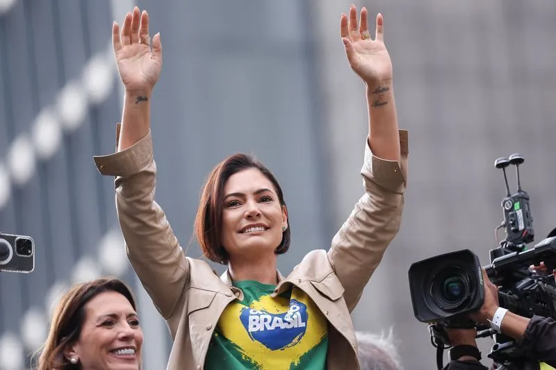 Após deixar o PL Mulher, Michelle lança o movimento “Imparáveis”
