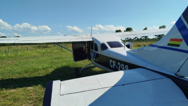 Justiça leiloa avião que pousou em fazenda de MS com 477 kg de cocaína