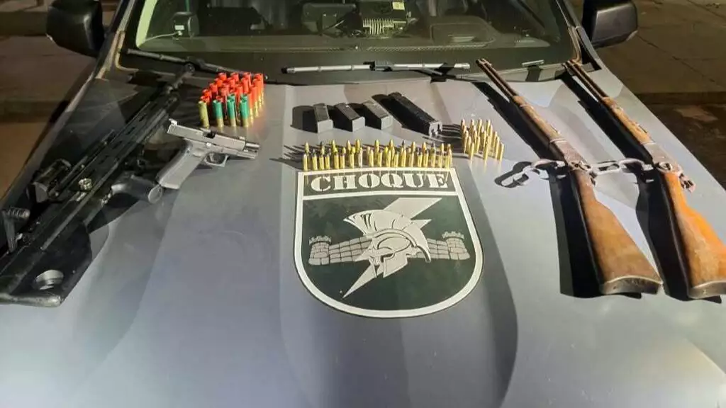 Preso com arsenal de R$ 30 mil diz que armas foram abandonadas por caçadores