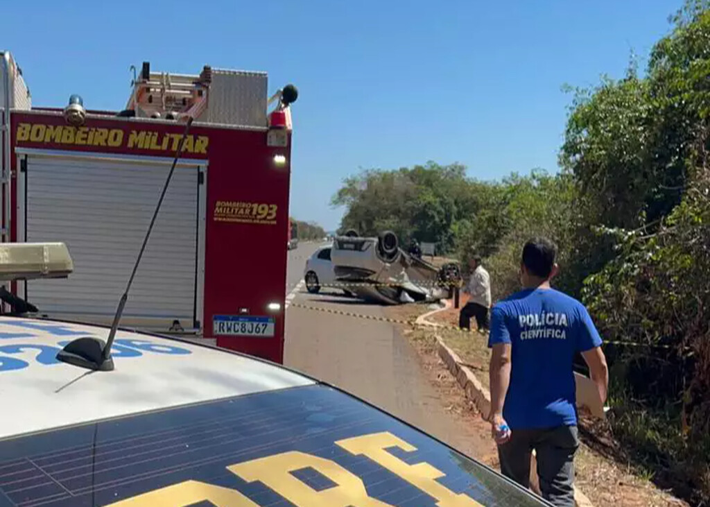 Delegado aposentado morre após capotar carro em rodovia