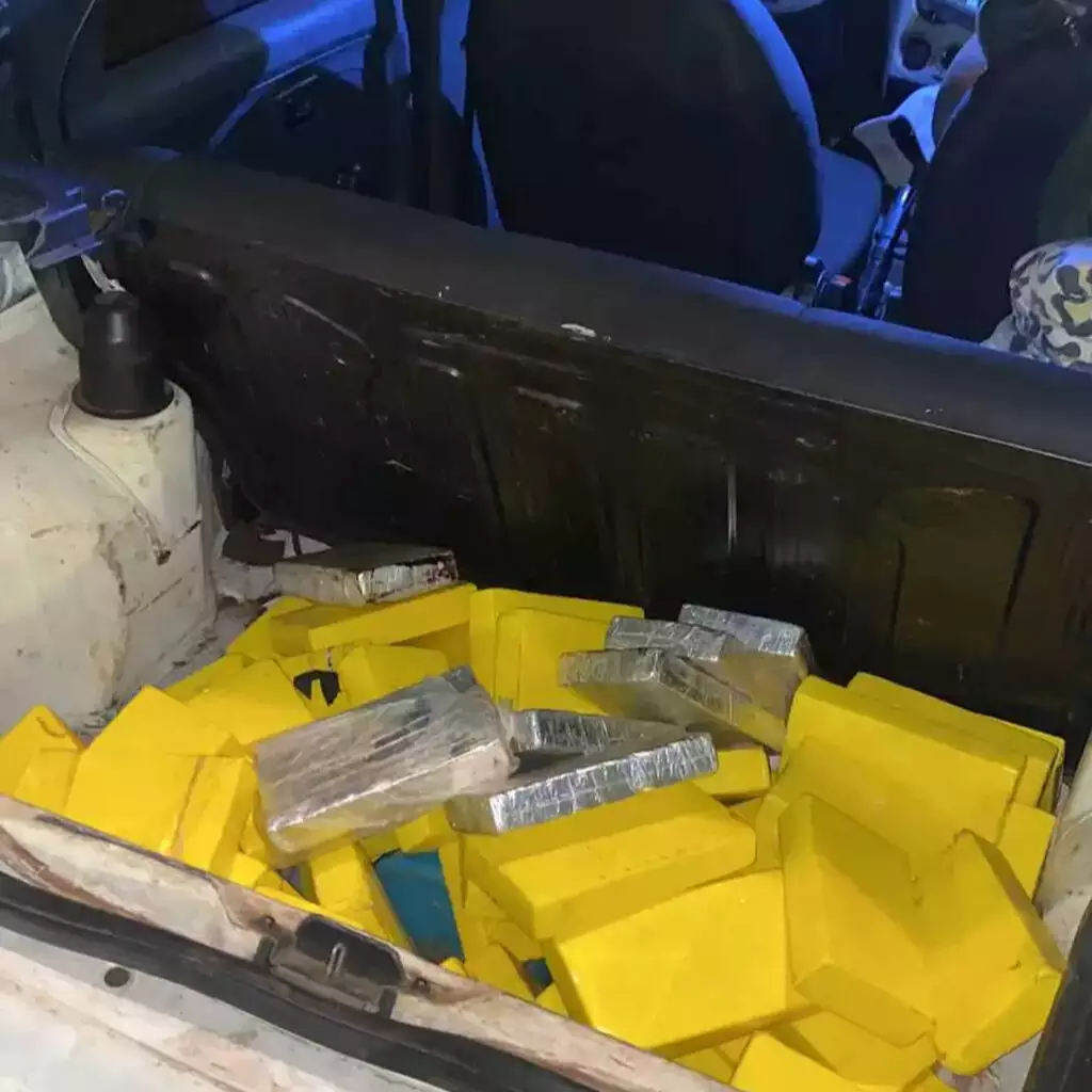 Cocaína avaliada em R$ 4,7 milhões é apreendida em carro na Capital