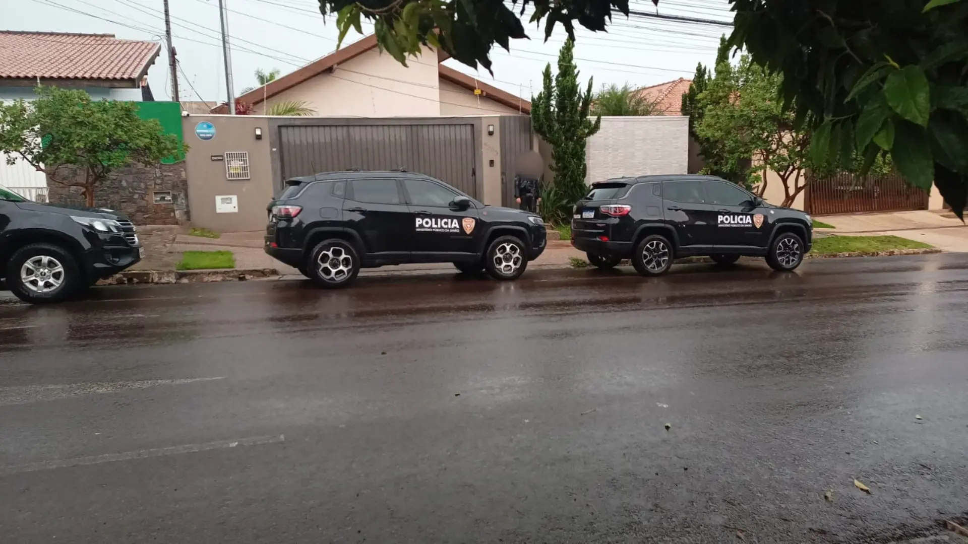 Operação mira grupo que movimentou mais de R$ 300 milhões com esquema clandestino de perfumes árabes