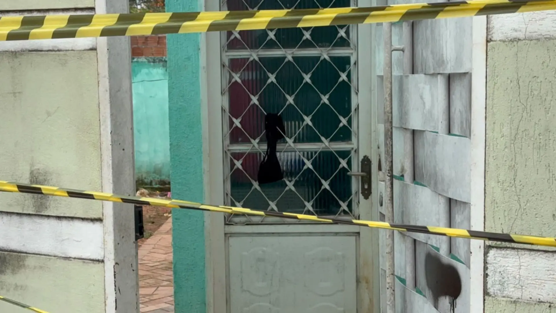Segundo suspeito de assassinar jovens em Rochedo morre em confronto com a PM