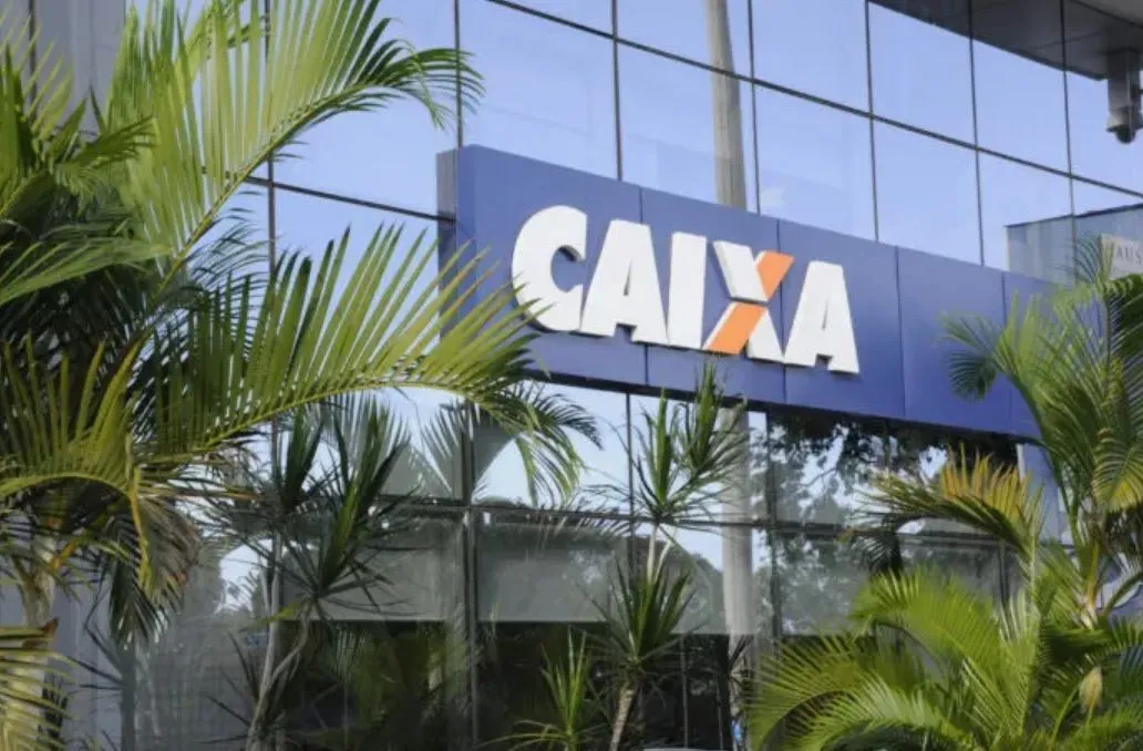 Funcionários voltam a negociar com a Caixa, mas greve permanece
