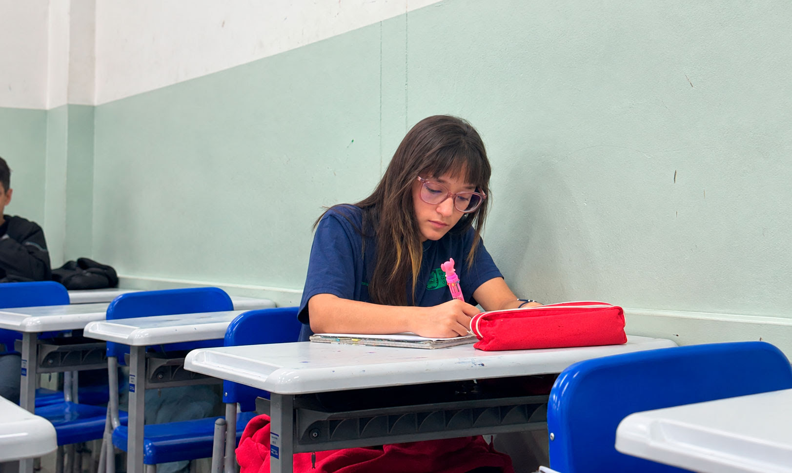 Escola integral muda a rotina de mães que precisam conciliar trabalho e cuidado