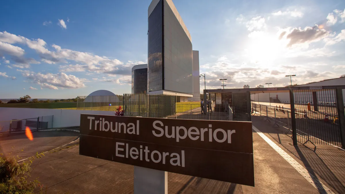 Técnicos do TSE dizem não poder aferir se “Exército do Lula” usou fake news