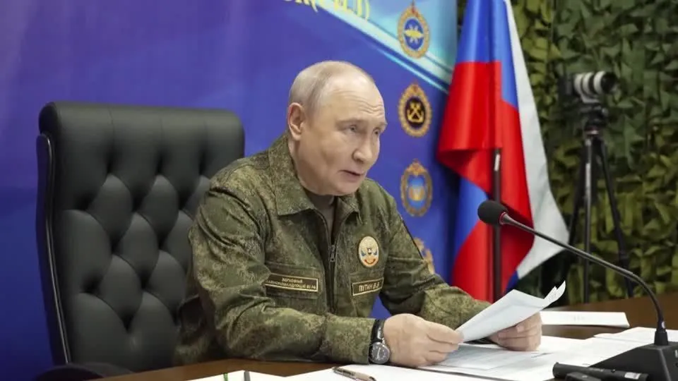 Rússia está criando “zona de segurança” inegociável na Ucrânia, diz Putin